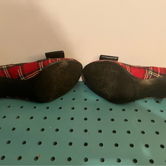 Women’s Heels - Picture 5 of 5